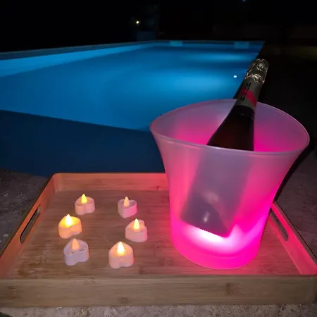 Love Room - Cocon Room - Toulon - Ollioules Exterior photo